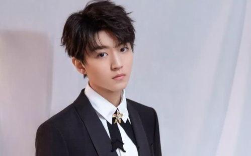 朱一龙被老师爆料视频,揭秘明星背后的真实一面